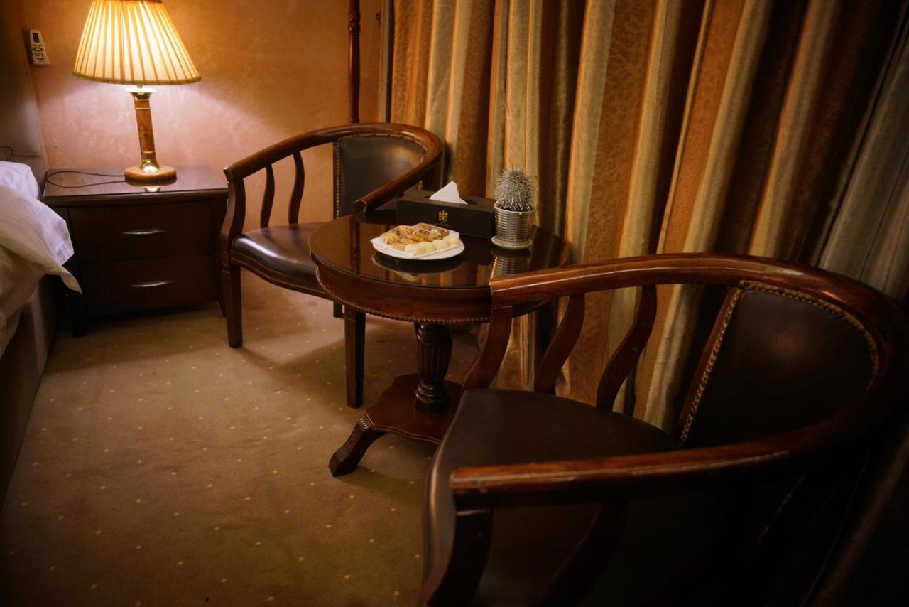 7 Wonders Hotel Wadi Musa Exterior photo